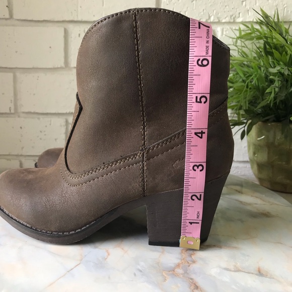 Rocketdog Soundoff Slip On Brown Ankle Boot - Picture 7 of 11